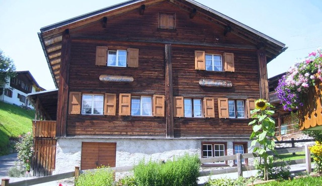 Cresta - 9,5-Zimmerhaus für 19 - 20 Personen, 270m2