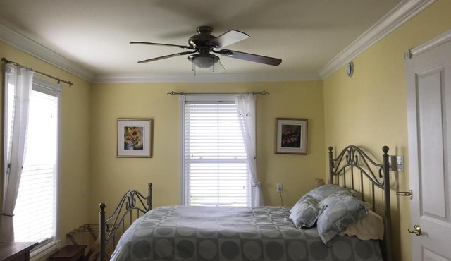 Cresthaven By the Sea