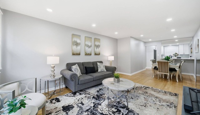 Crestwood FHS Rental - #1