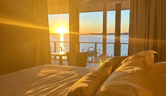 Crew Bern, A riverside retreat located on the serene banks of the Neuse River.