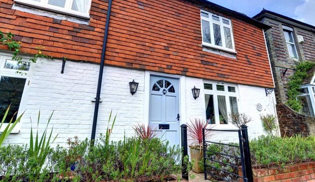Cricket Cottage in Robertsbridge