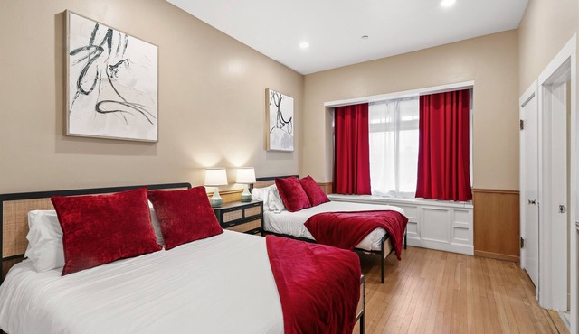 Crimson Family Suite | 2 Queen Beds