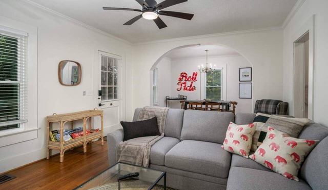 Crimson Tide Cottage- 2 King Beds- 2,5 miles to UA