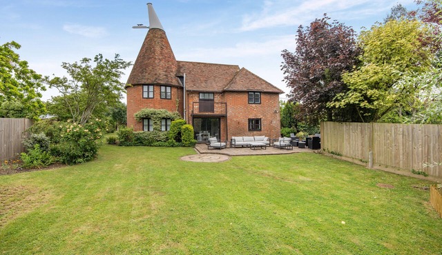 Criol Oast - Four Bedroom House, Sleeps 8