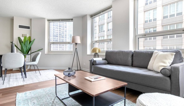 Crisp River North 1BR w/Gym, Pool, nr. Oak Street Beach, by Blueground