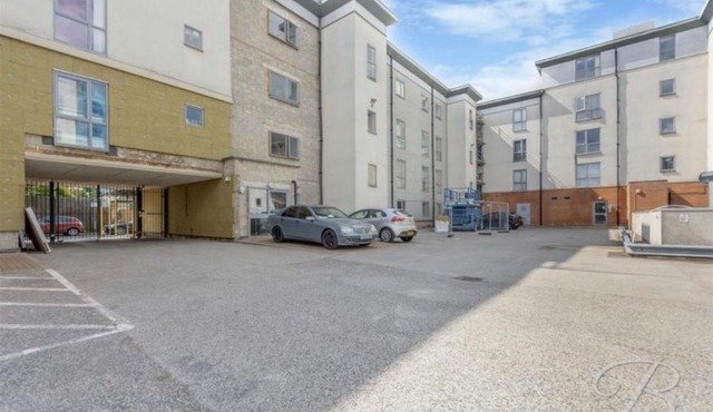 Crispin court apartment