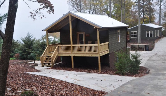 critter corner · NO SUNDAY CHECK INS relaxing gated cabins hot tub