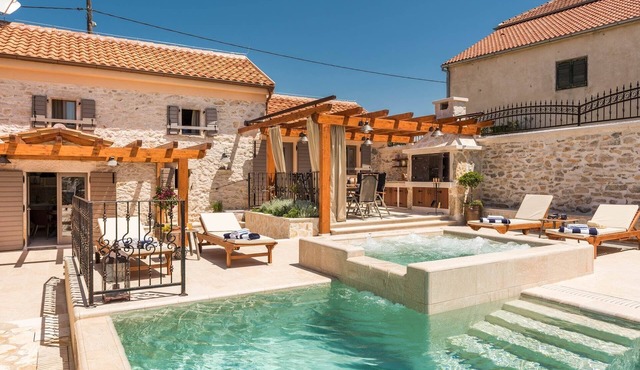 Croatian villa, holiday villa croatia, dalmatian coast villa, croatia villa with pool