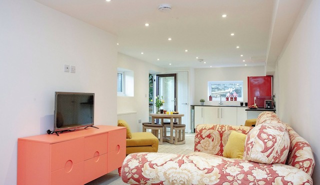 Crofty's Celder - UK35181