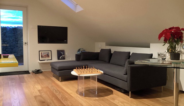 Cromwell house is truly in a perfect location and guarantees the perfect staycation.