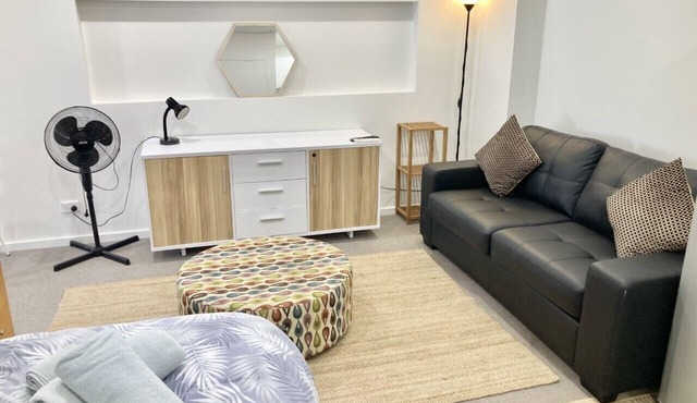 Cronulla CBD Studio Apartment, Minutes to Beach