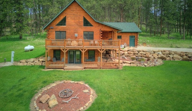 Crooked Creek Lodge