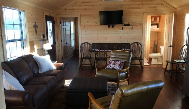 Crooked Creek Ranch Cabin 5