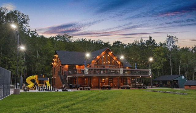 Crooked Creek Retreat w/ Pickleball, Fire Pit, Tennis and More!