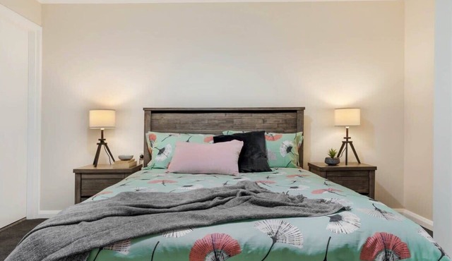 Crooked Lane Apartment - CBD, Stylish & Central