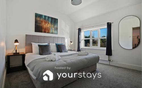 Cross Cottage by YourStays - 2 Bedroom Cottage in Macclesfield