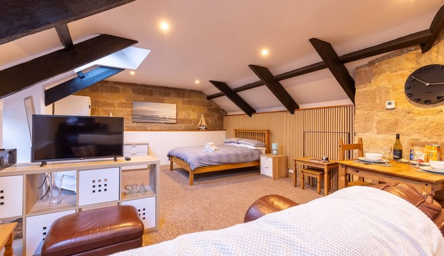 CROSS HOUSE APARTMENT Dog Friendly Barn Conversion in the Heart of Warkworth