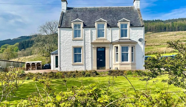 Crossaig Farm House - sleeps 10 guests in 5 bedrooms