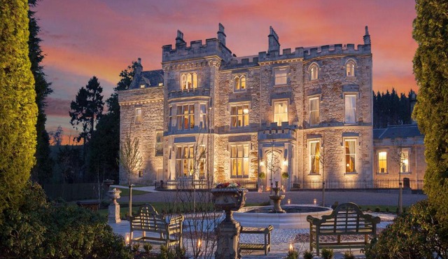 Crossbasket Castle, Hotel & Restaurant