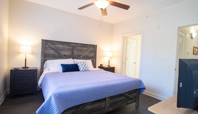 Crossroads 2BR - All Hardwoods
