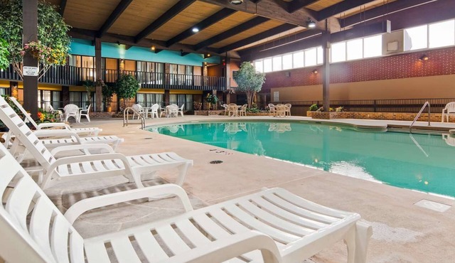 Crossroads Hotel and Event Center