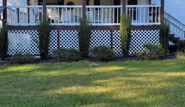 CROSSROADS TO PICKWICK THE PORCH
