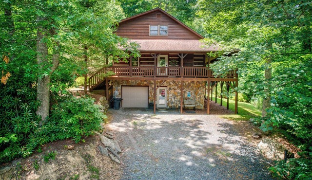 Crosswind - Hot Tub - Firepit - Mountain Views