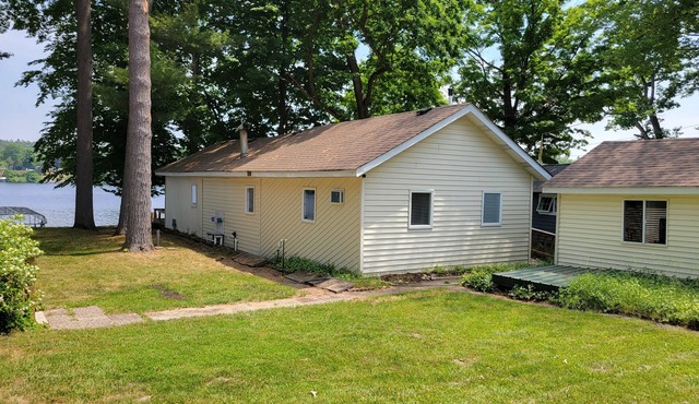 Croton Pond Cottage and dock- pet friendly!