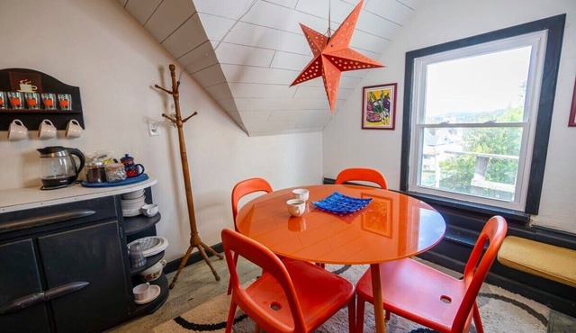 Crow's Nest Crash-Pad