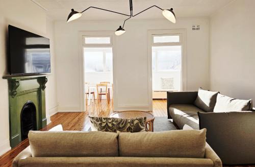 Crown Hotel Surry Hills