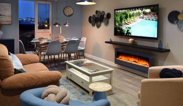 Crown Quarter Penthouse - City View