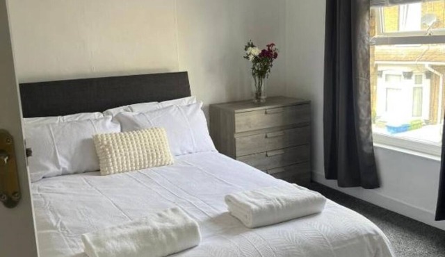 Crown Road Apartmentn