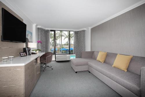 Crowne Plaza Costa Mesa Orange County by IHG