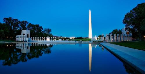 Crowne Plaza Dulles Airport by IHG