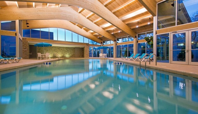 Crowne Plaza Lombard Downers Grove by IHG