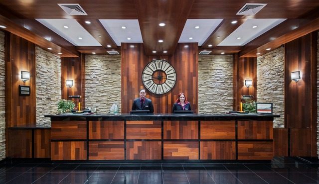 Crowne Plaza Newark Airport by IHG