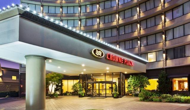 Crowne Plaza Portland Downtown Convention Center by IHG