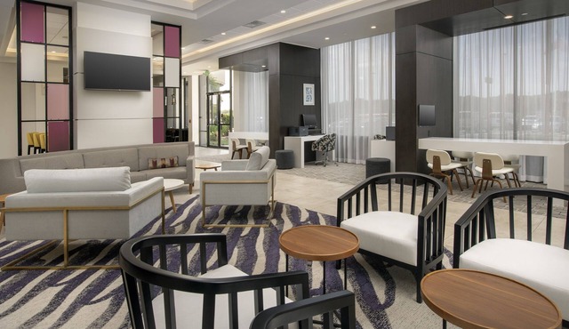 Crowne Plaza San Antonio Airport by IHG
