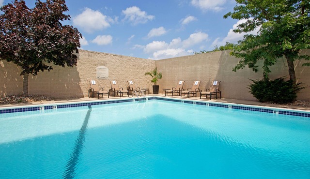 Crowne Plaza Suites Pittsburgh South by IHG
