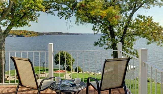 Crownview - Private Point Lake Home with Beautiful Panoramic Water Views 7MM
