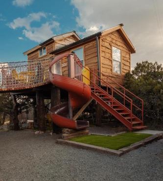 Crows Nest Treehouse At El Mistico Ranch
