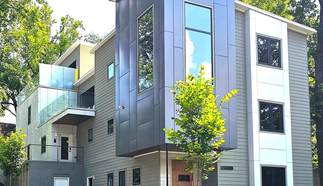 Cruisehaus ATL- handicap accessible, 4 beds on main floor