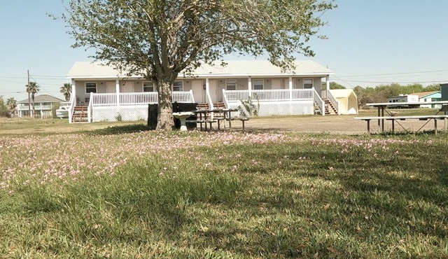 Cruz In Motel