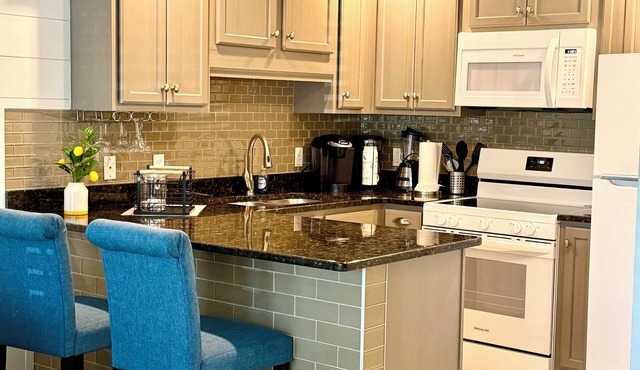 Crystal Beach Condo Destin FL steps to private beach entrance heated pool🏝️☀️⛱️