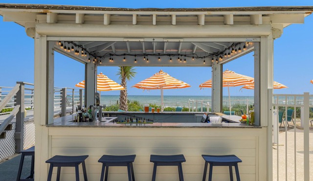 Crystal Coast Oceanfront Hotel