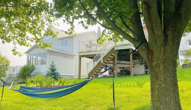 Crystal Cove Cottage - Family friendly, Private beach, Gated community!