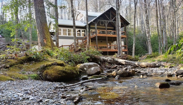 CRYSTAL CREEK ARCADE HOUSE! Big Creek + Arcade Room + Decks + Resort Amenities!