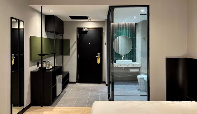 Crystal Crown Kuala Lumpur