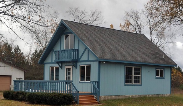 Crystal Hideaway Chalet!Secluded 5 acres of natural beauty.