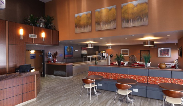 Crystal Inn Hotel & Suites Midvalley